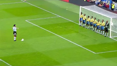 曼联计划夏窗以4000万欧报价求购巴塞罗那左后卫巴尔德